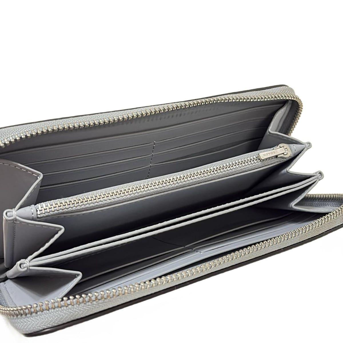 ラウンドファスナー レザー