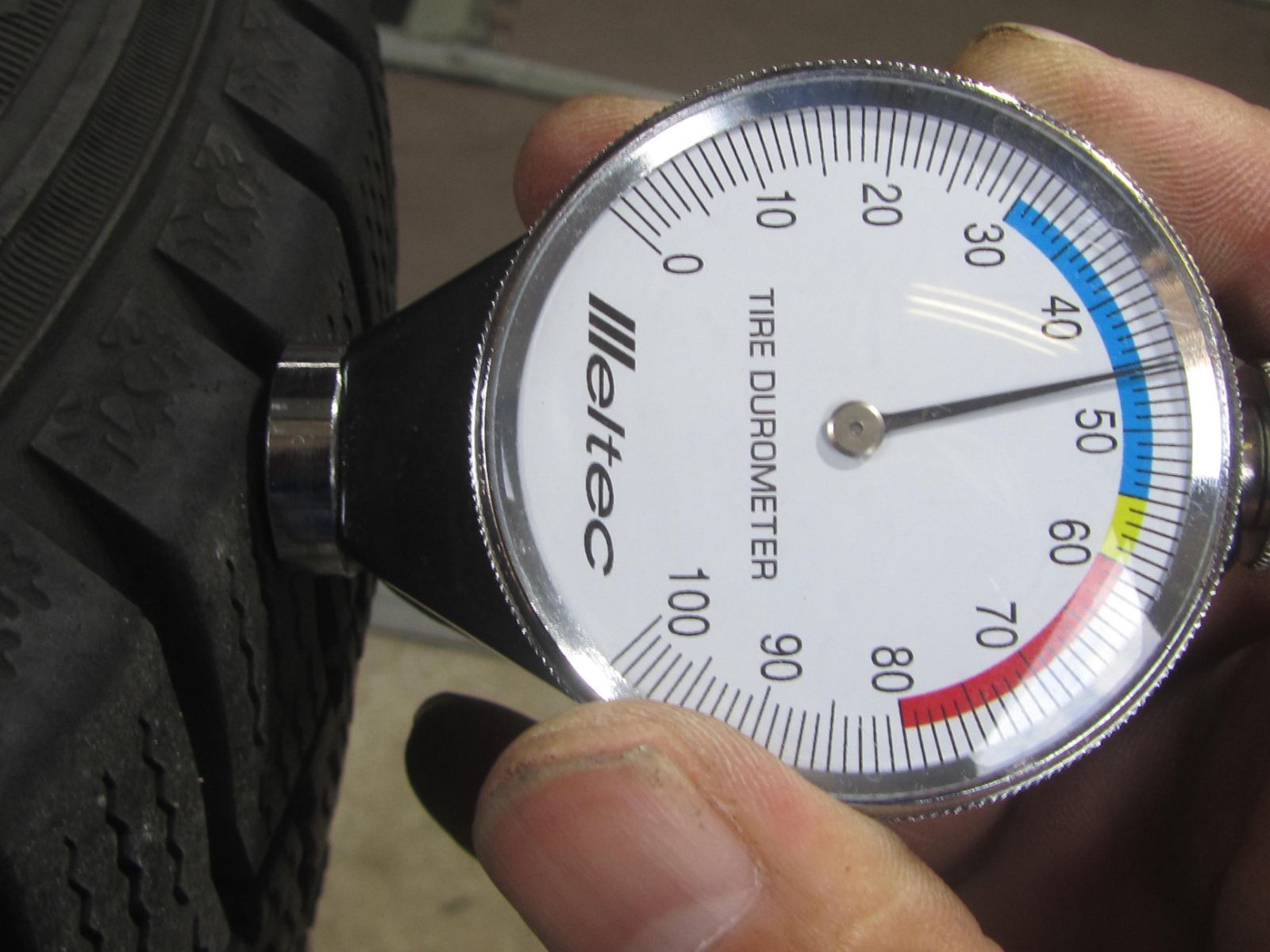 人気サイズ】155/65R14 スタッドレス グッドイヤー アイスナビ