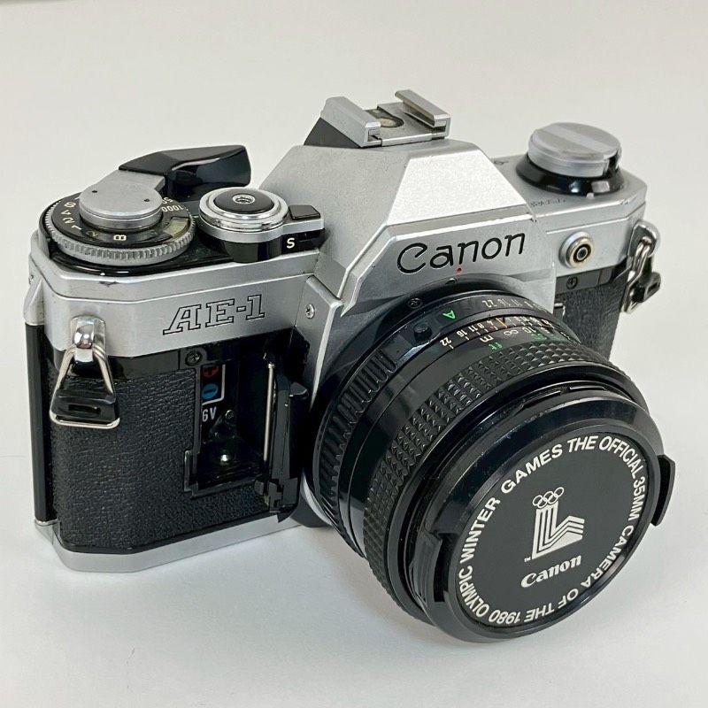 Canon キヤノン AE-1 シルバー CANON LENS FD 50mm F1.4 1980オリンピックキャップ MF ー眼レフ フィルムカメラ