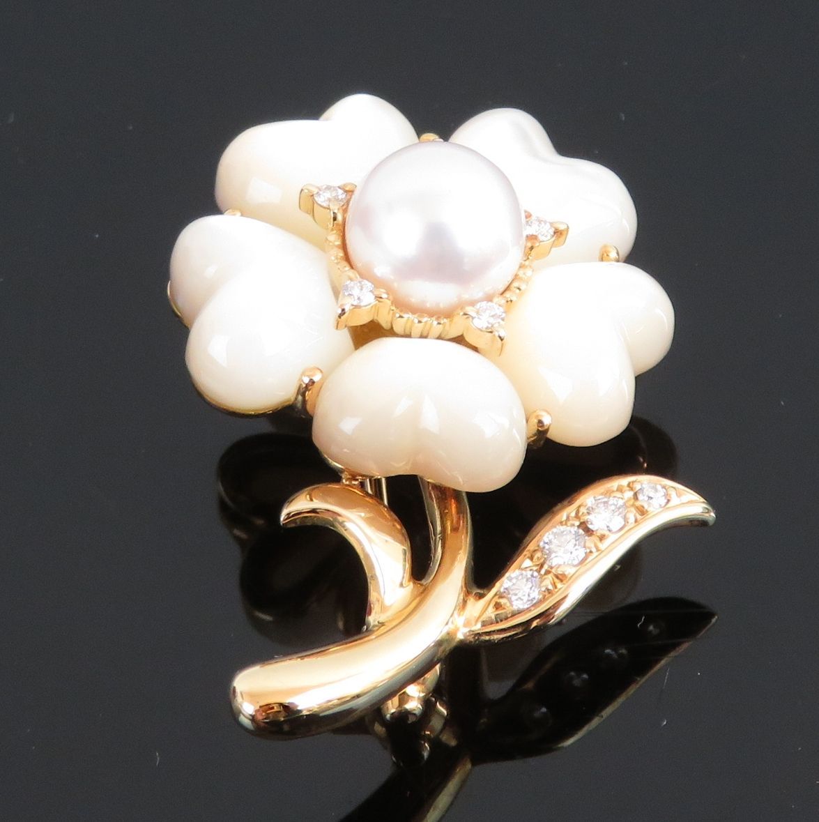 MIKIMOTO ミキモト ピンブローチ 7mm アコヤ真珠 ダイアモンド シェル フラワーモチーフ ペンダントトップ ケース付き rk10110
