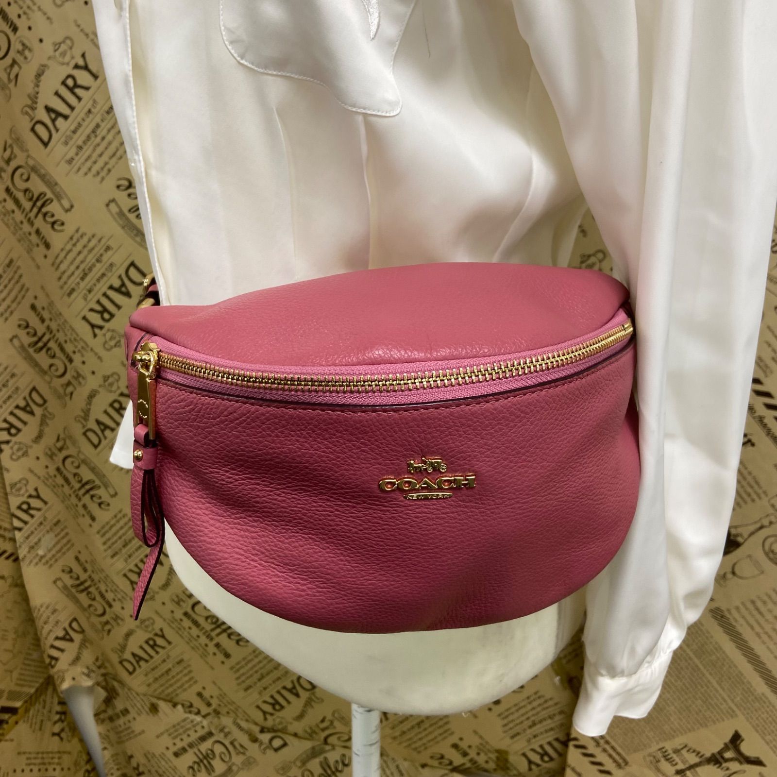 コーチ ウェストバッグ ショルダー 革 ピンク 旅行 FX207