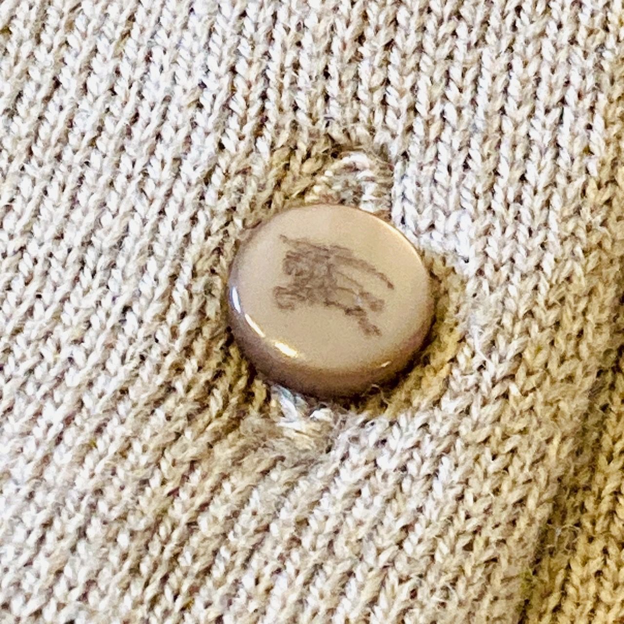 刺繍 カーディガン