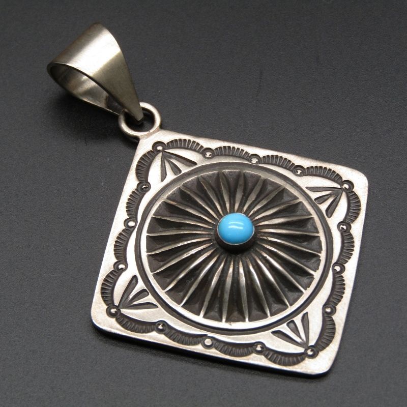 スリーピングビューティーターコイズ ハーマンスミス