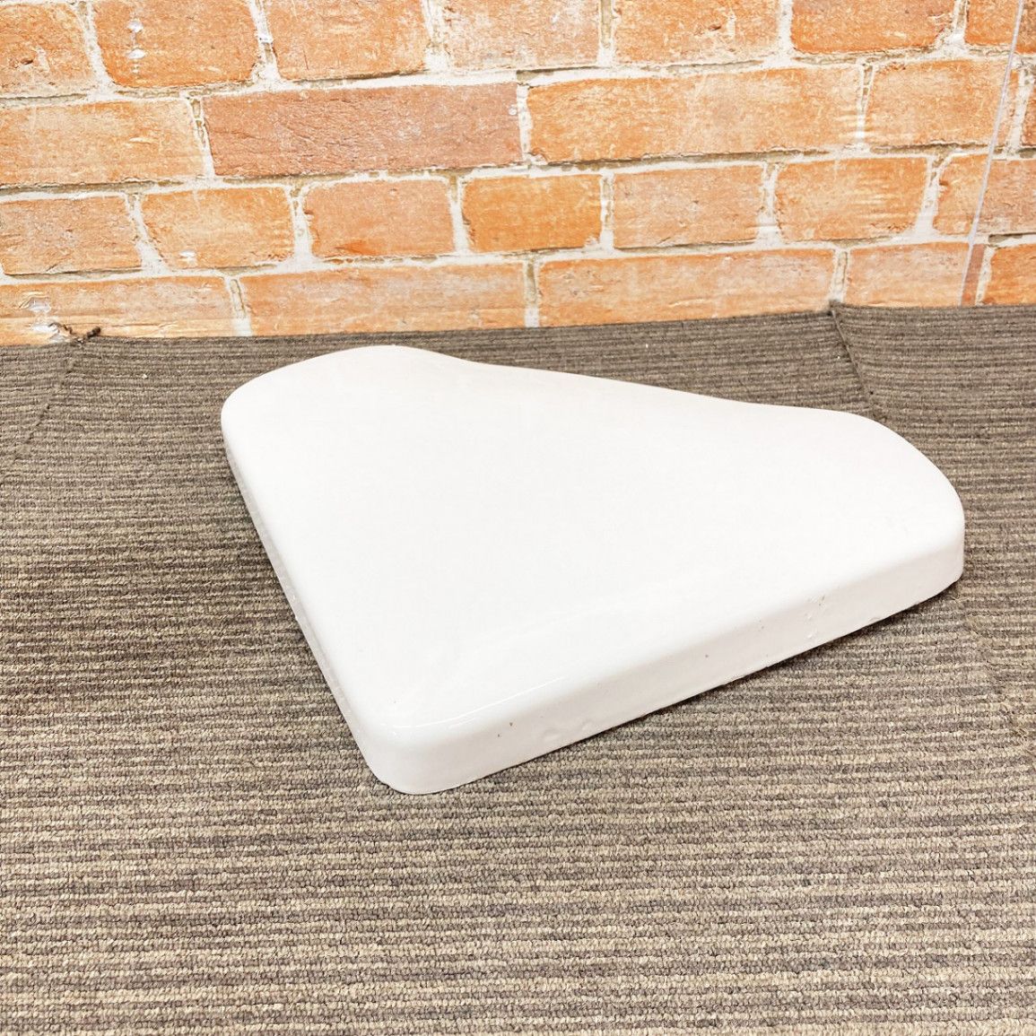 品 洋式 トイレ 便器 タンク用の蓋 ふた ホワイト系 15J