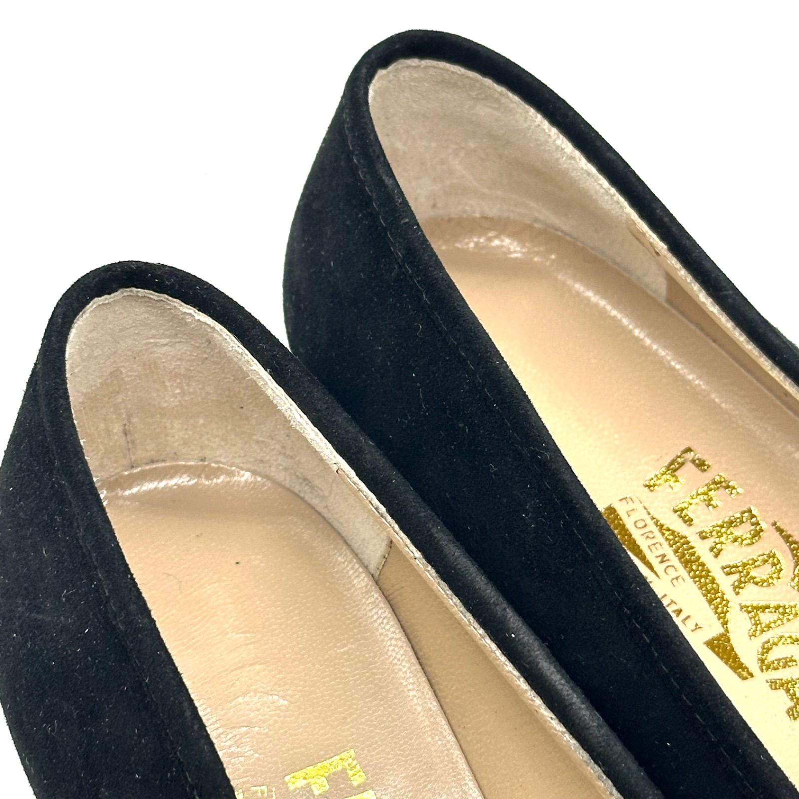 パンプス ガンチーニ