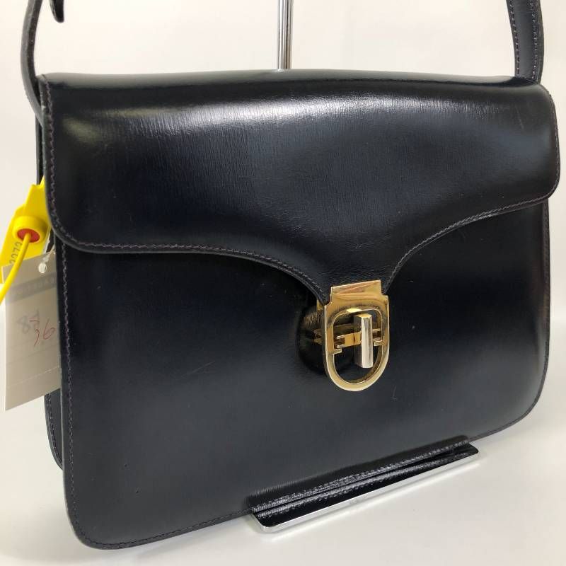 モラビト ターンロック ショルダーバッグ レザー ブラック