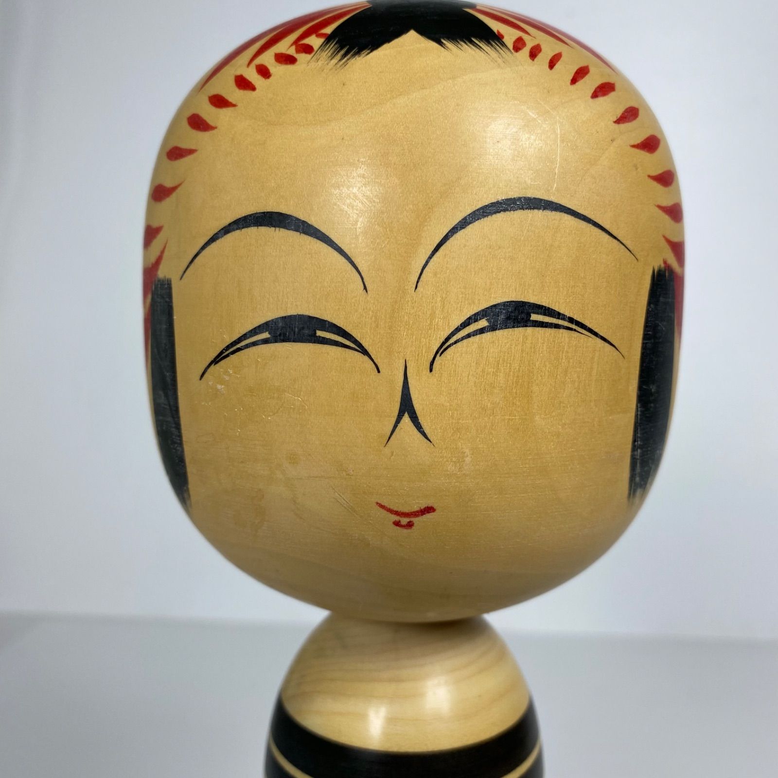 遠刈田系 佐藤貞廣作 伝統こけし 木製工芸品 微笑み美人 民芸人形 約