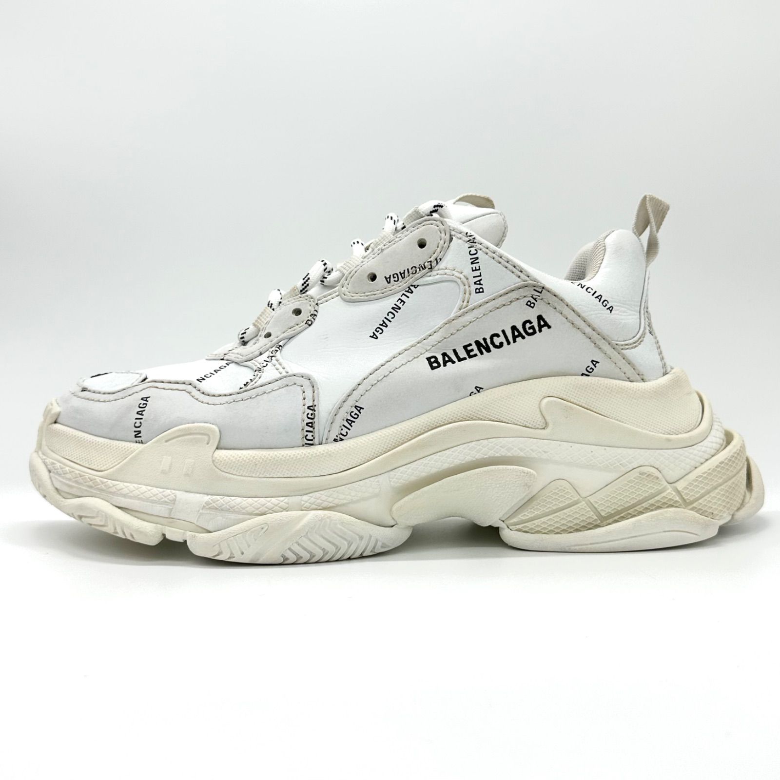 BALENCIAGA バレンシアガ Triple S トリプルS スニーカー Balenciaga バレンシアガ トリプル S トレーナー - FARFETCH