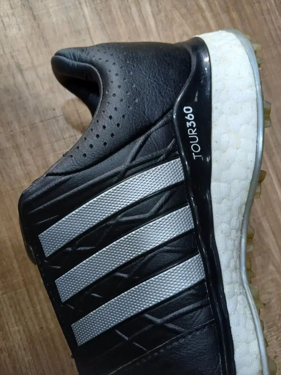 ゴルフシューズ