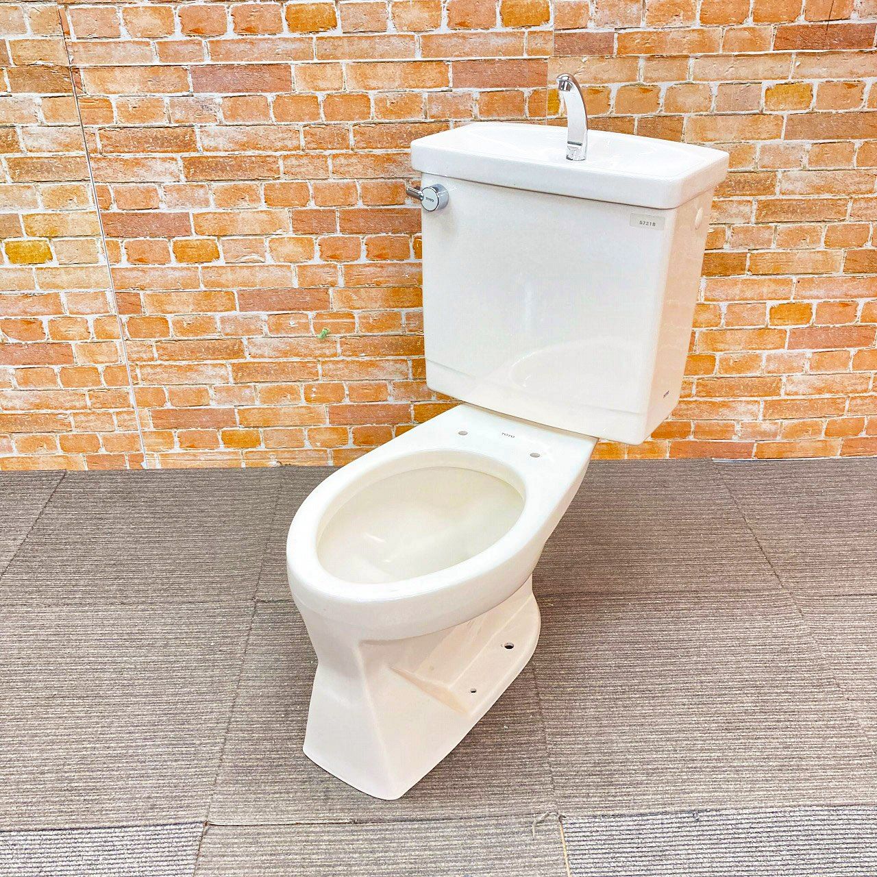 品 TOTO トイレ 洋式便器 床下排水 C720R 排水芯380mm とタンク S721B のセット SC1 パステルアイボリー 42J