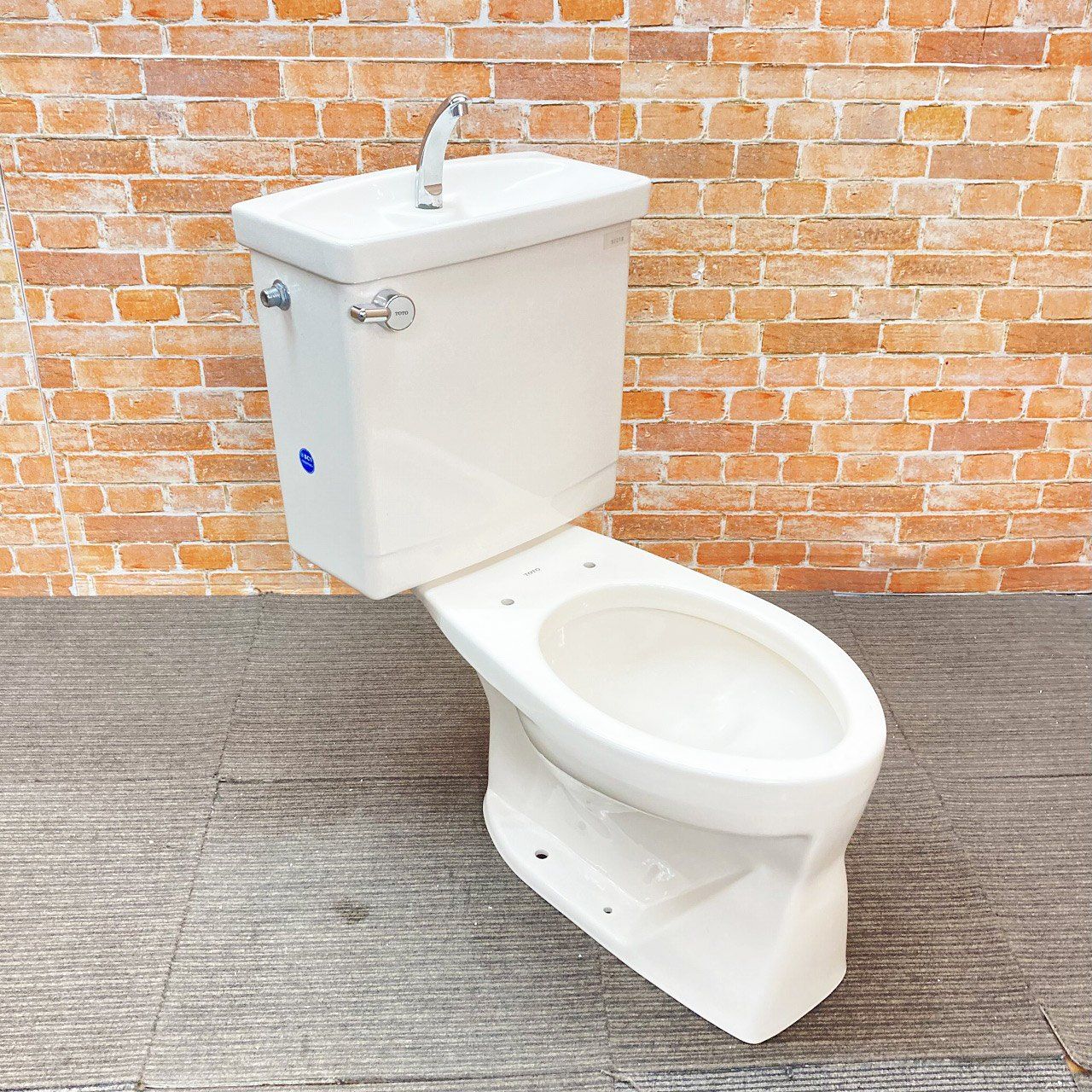 品 TOTO トイレ 洋式便器 床下排水 C720R 排水芯380mm とタンク S721B のセット SC1 パステルアイボリー 42J