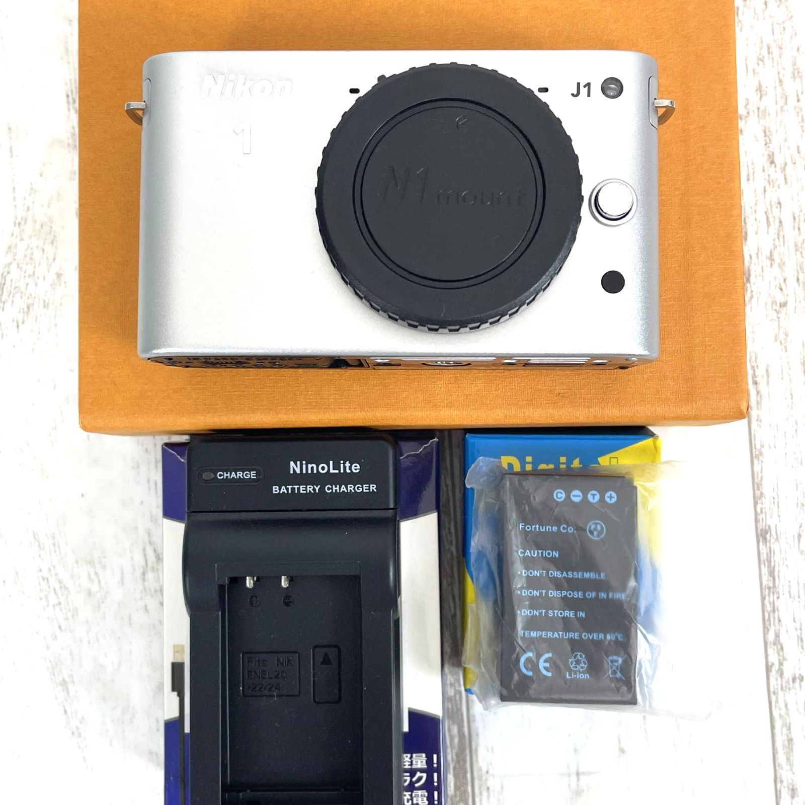 Nikon ニコン 1 J シルバー ミラーレス一眼カメラ e 103 04