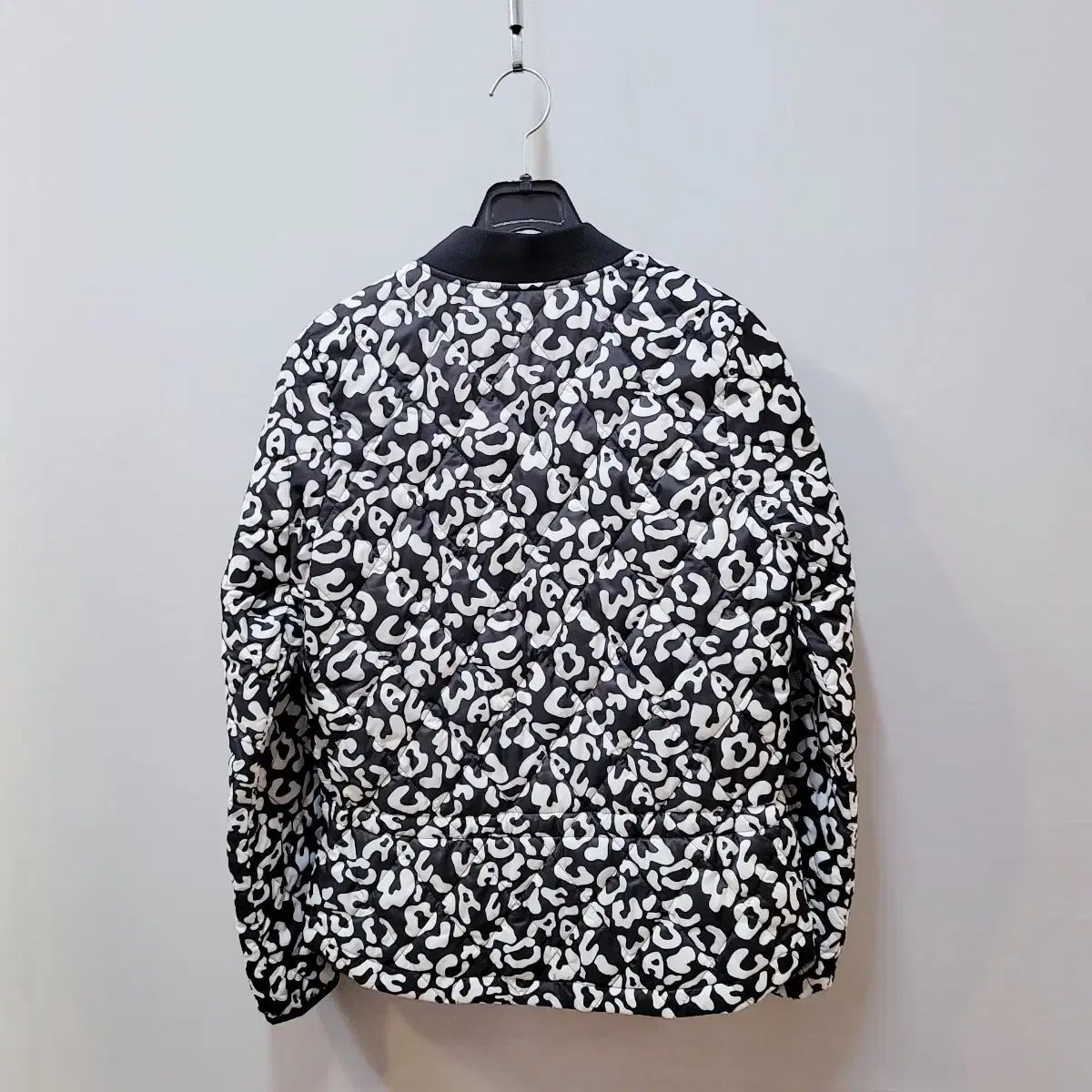 ワックゴルフ 軽量ダウン