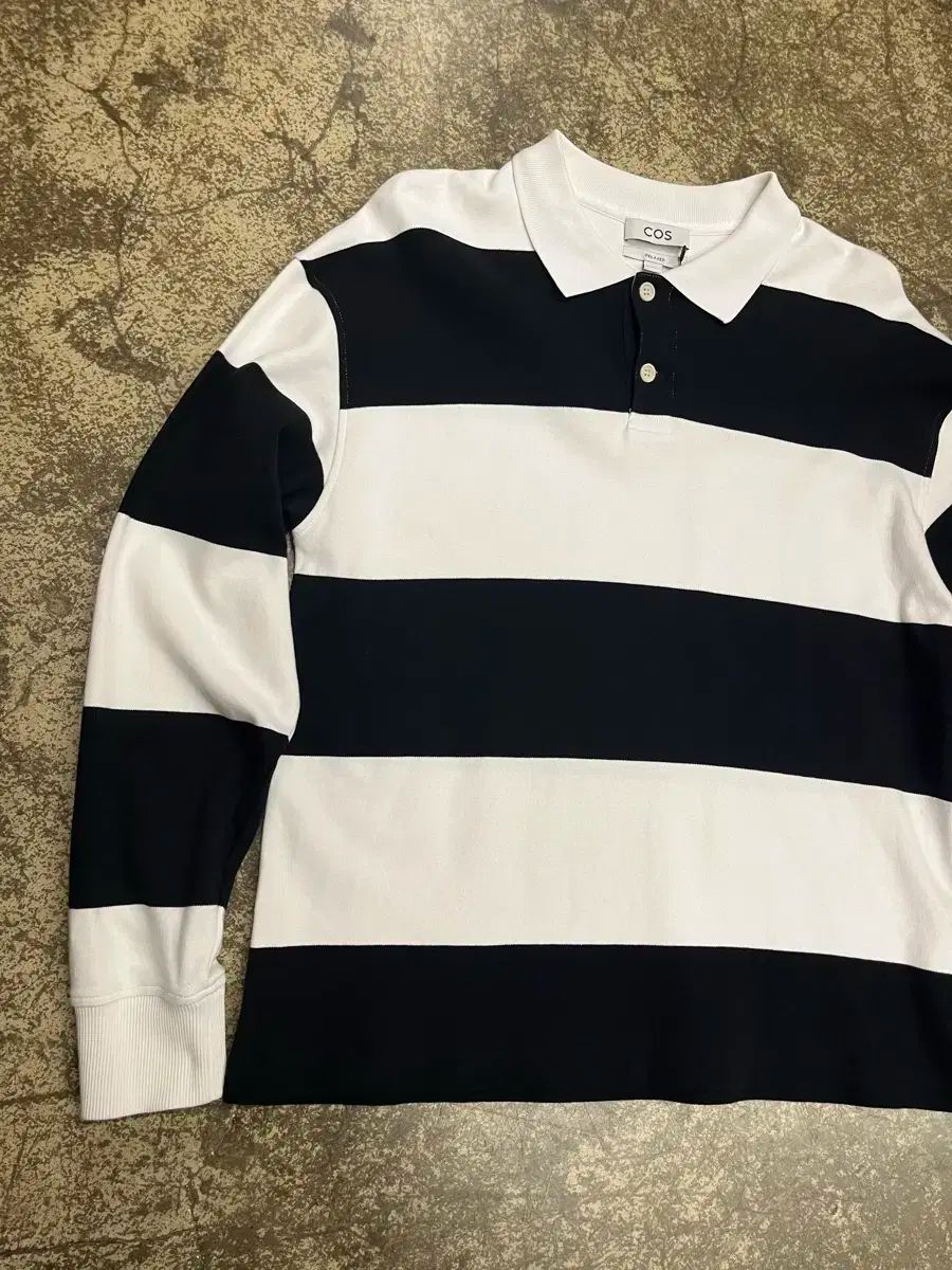 COS コス ブラック ホワイト ストライプ ラグビーシャツ