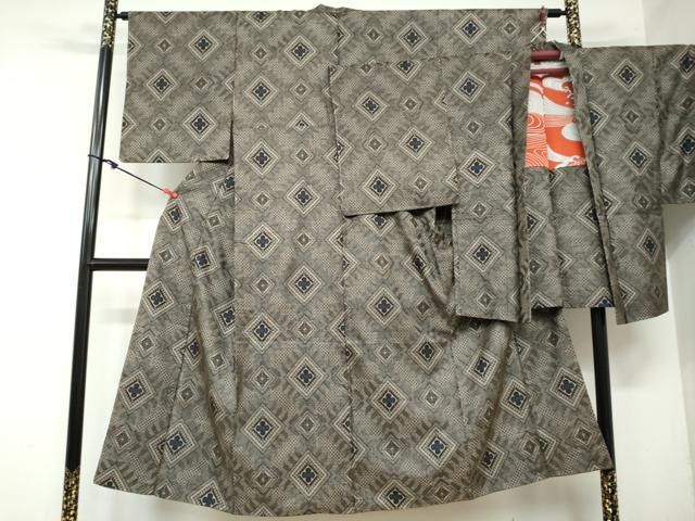 平和屋着物 本場大島紬 龍郷絣 アンサンブル 花菱文 正絹 DAAY5448ud