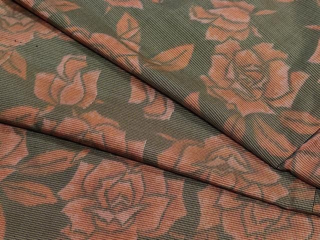 平和屋着物 上質な紬 薔薇 正絹 vf