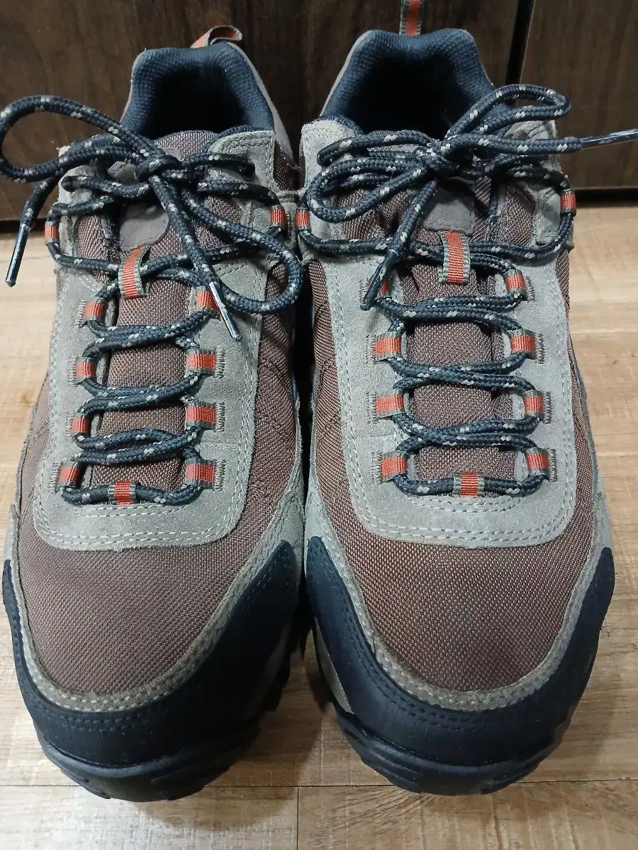 Columbia ブラウン 登山靴 トレッキングシューズ 265mm