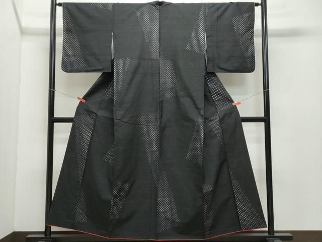 平和屋着物 上質な紬 十字絣 黒地 正絹 CAAZ8169vf