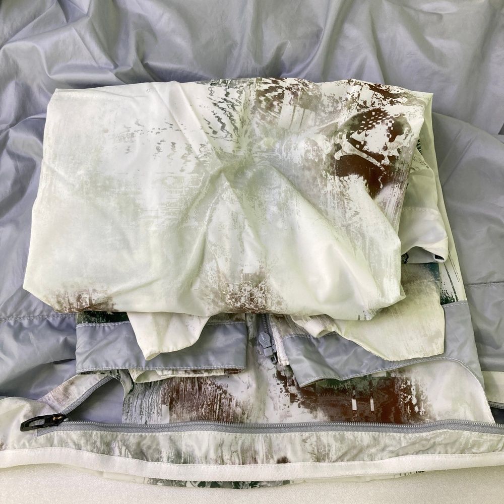 ダウンジップジャケット