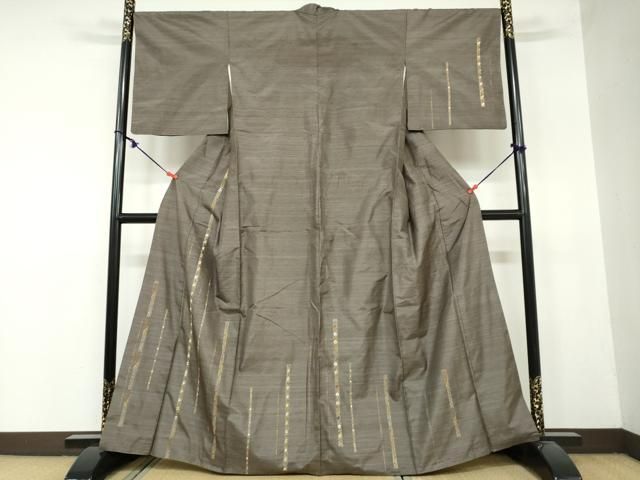 平和屋着物 本場大島紬 訪問着 駒刺繍 草花間道 金彩 正絹 DAAY5550ud