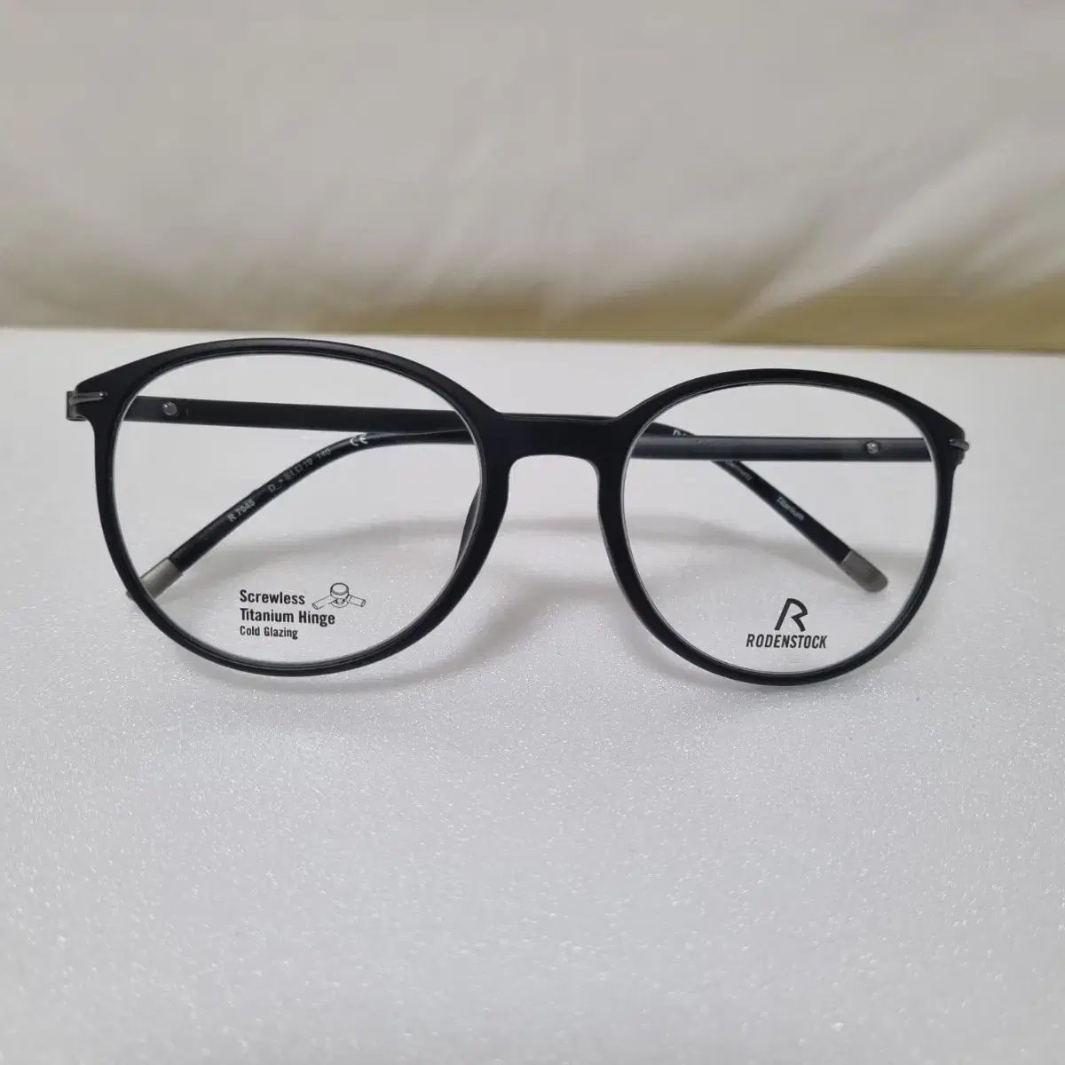 ブラック メガネフレーム