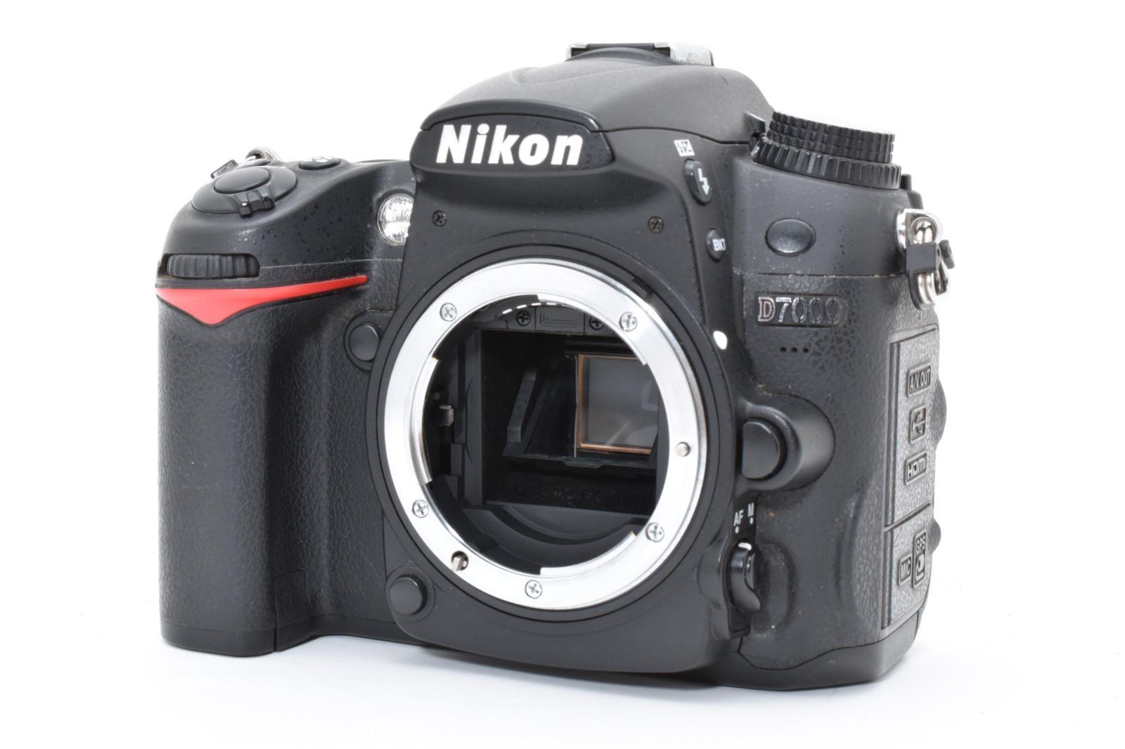 並品 Nikon ニコン D 7000 ボディ デジタル一眼カメラ