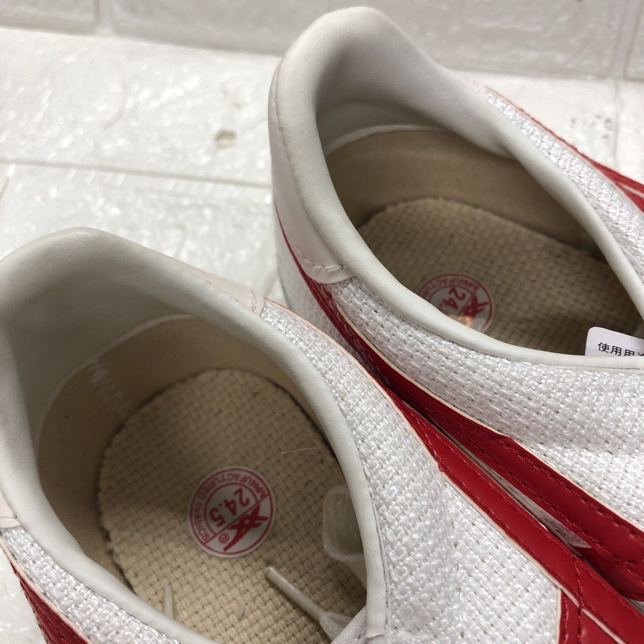 ☆値下げ♪【在庫処分価格】asics アシックス タイガー ローテ