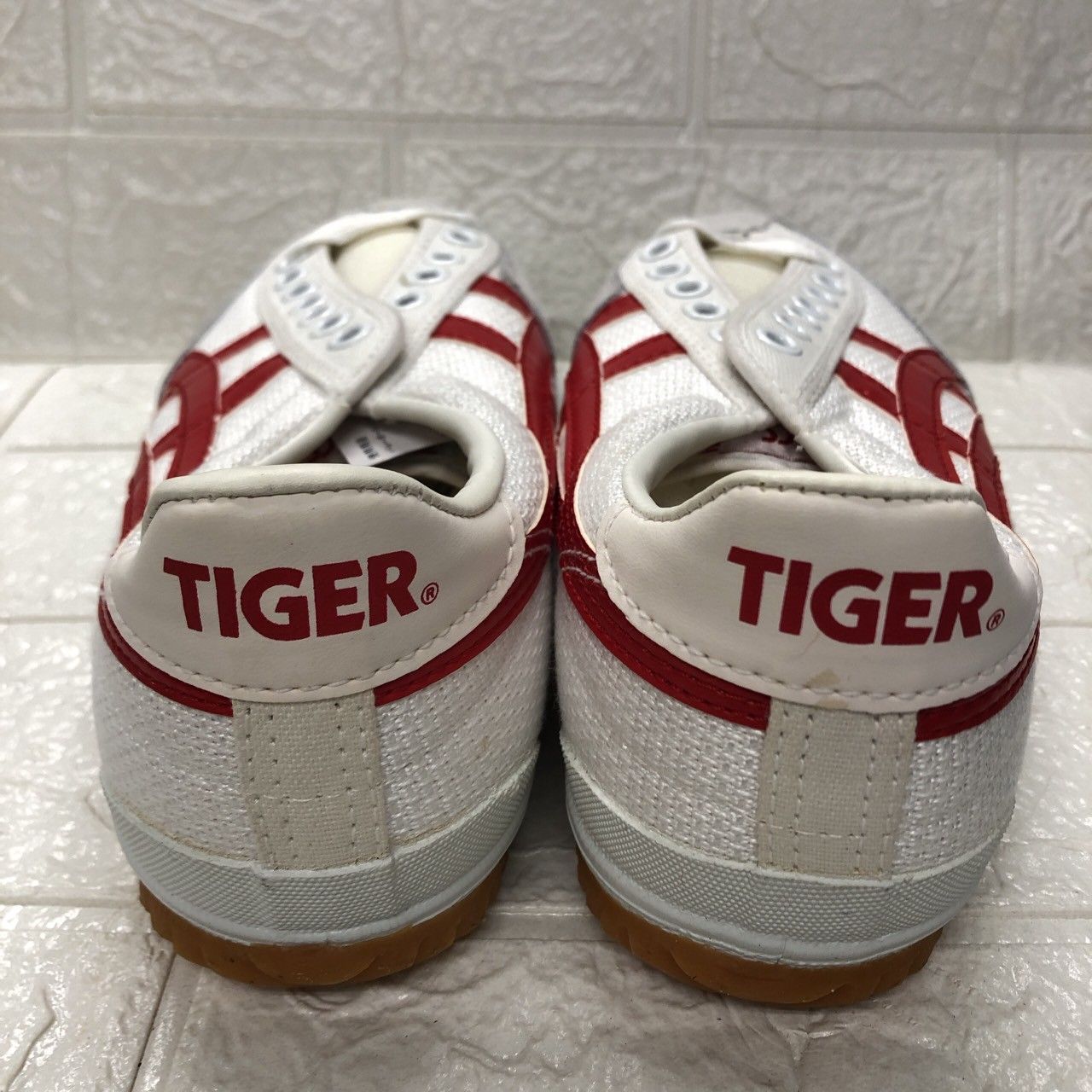 ☆値下げ♪【在庫処分価格】asics アシックス タイガー ローテ