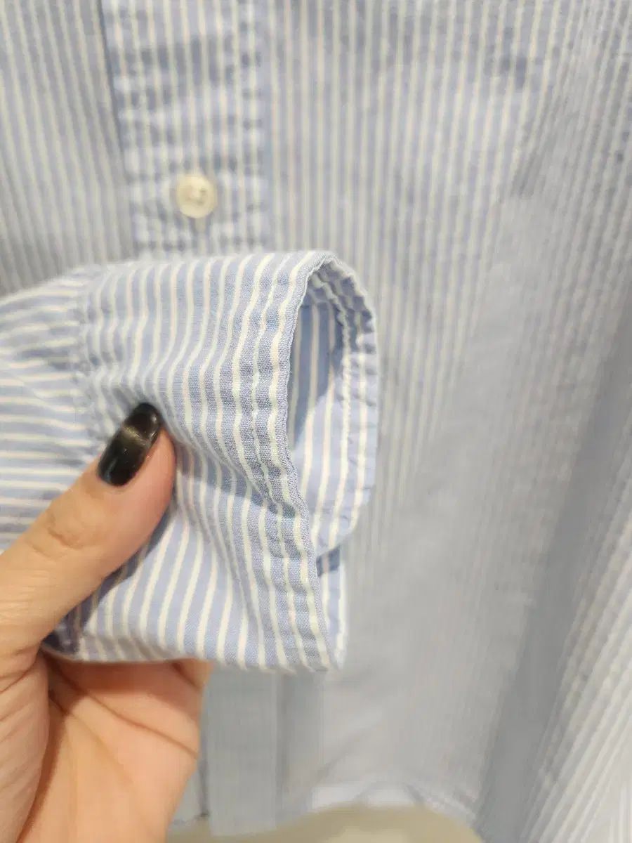 ストライプシャツ