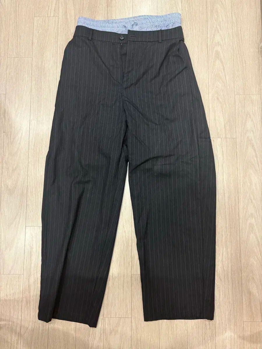  1 ヨソク ブリーフ パンツ ブラック チノパン パンツ