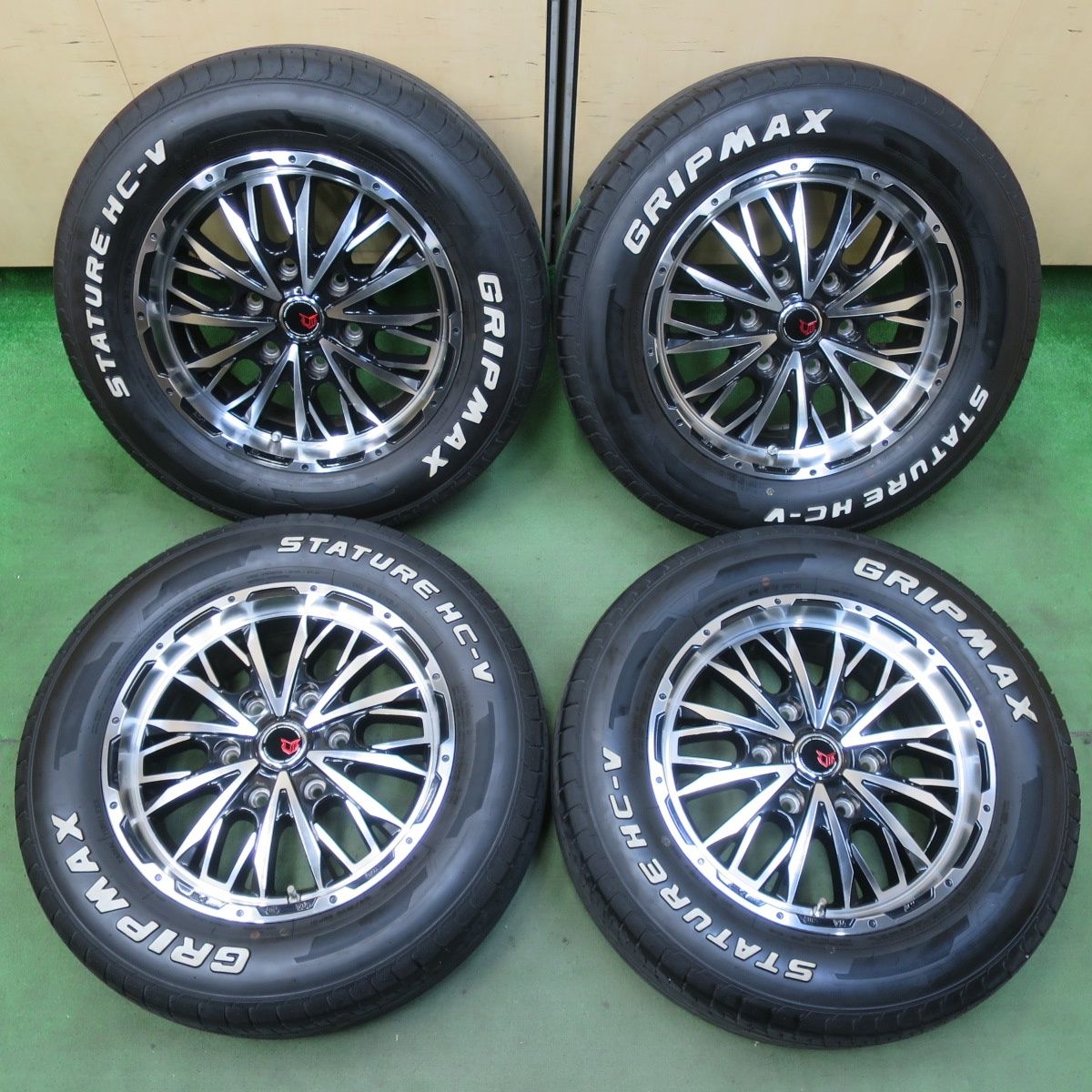 バリ溝 22年 キレイ 9分 LMG VASTIA 215 65 R 16 グリップマックス STATURE HC V ホワイトレター マイスター ヴァスティア PCD 139 7 6 H 5103012イノ