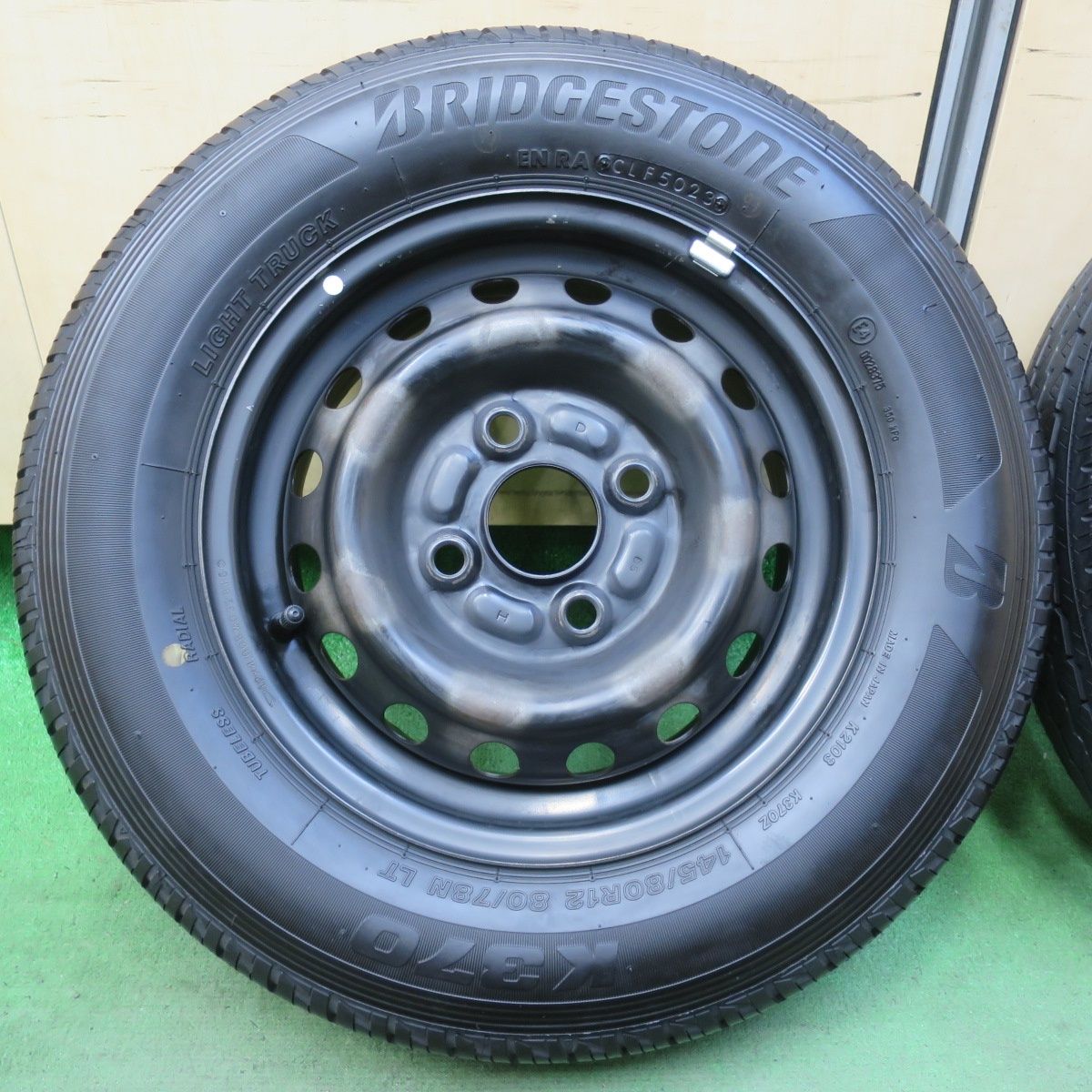 バリ溝 23年 9 5分以上 ダイハツ ハイゼット アトレー 等 スチール 145 80 R 12 78 N ブリヂストン K 370 12インチ PCD 100 4 H 5103013イノ