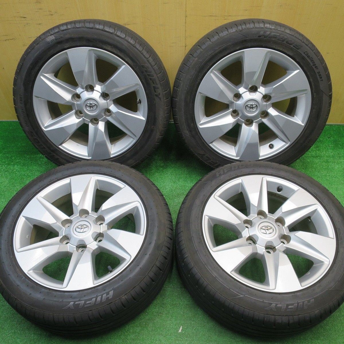バリ溝 22年 キレイ 9分 ハイエース 等 トヨタ 150系 プラド 215 55 R 17 ハイフライ HF 805 17インチ PCD 139 7 6 H ノ