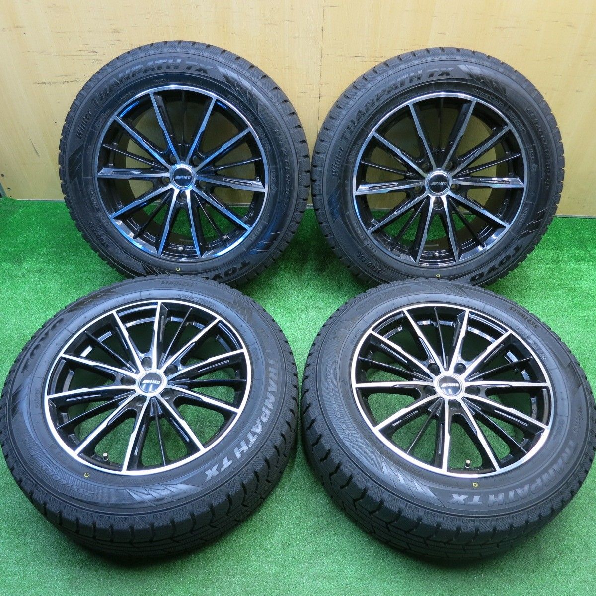 バリ溝 23年 キレイ ほぼ10分 スタッドレス 235 60 R 18 トーヨー ウインター トランパス TX AMD 社外 アルミ 18インチ PCD 114 3 5 H ス