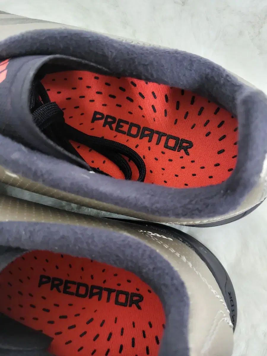アディダス プレデター サッカーシューズ 230mm 新品