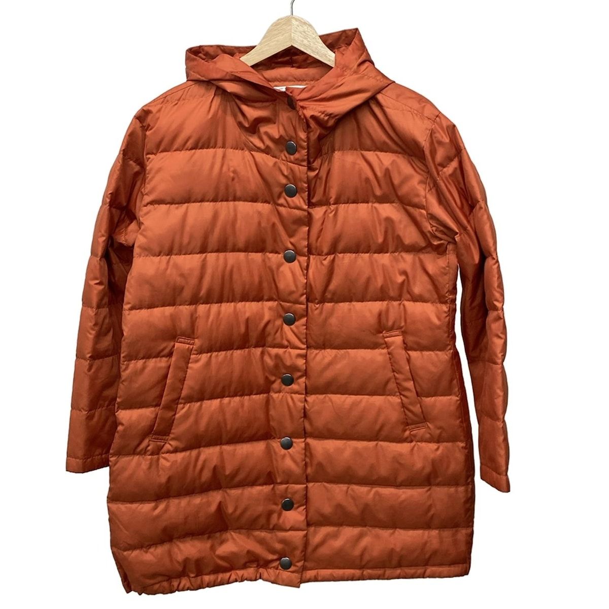 me ISSEY MIYAKE ミー イッセイミヤケ ダウンコート レディース - オレンジ 長袖 冬