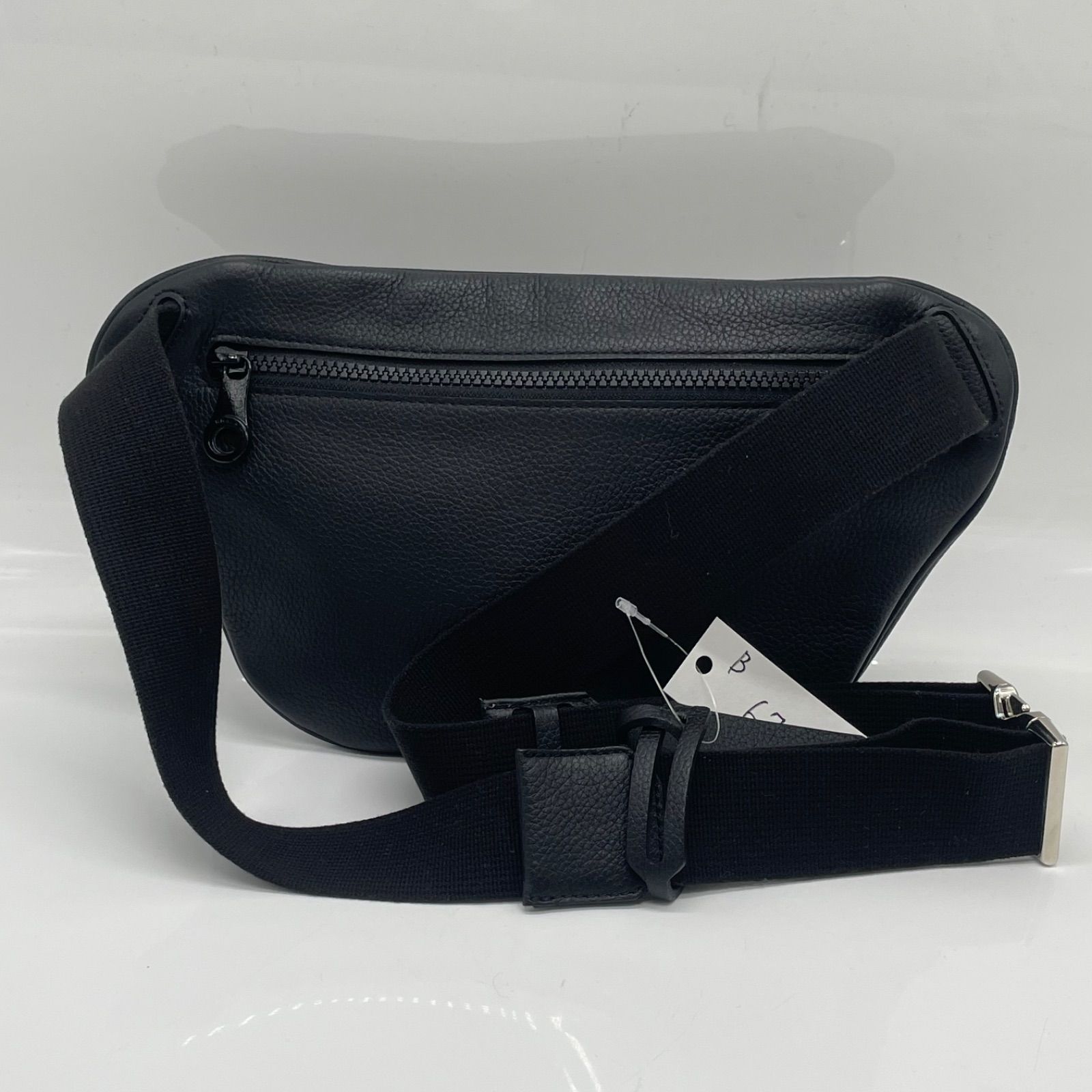 BN6733 HMAEN アエナ ボディバッグ HEART ハート ブラック レザー