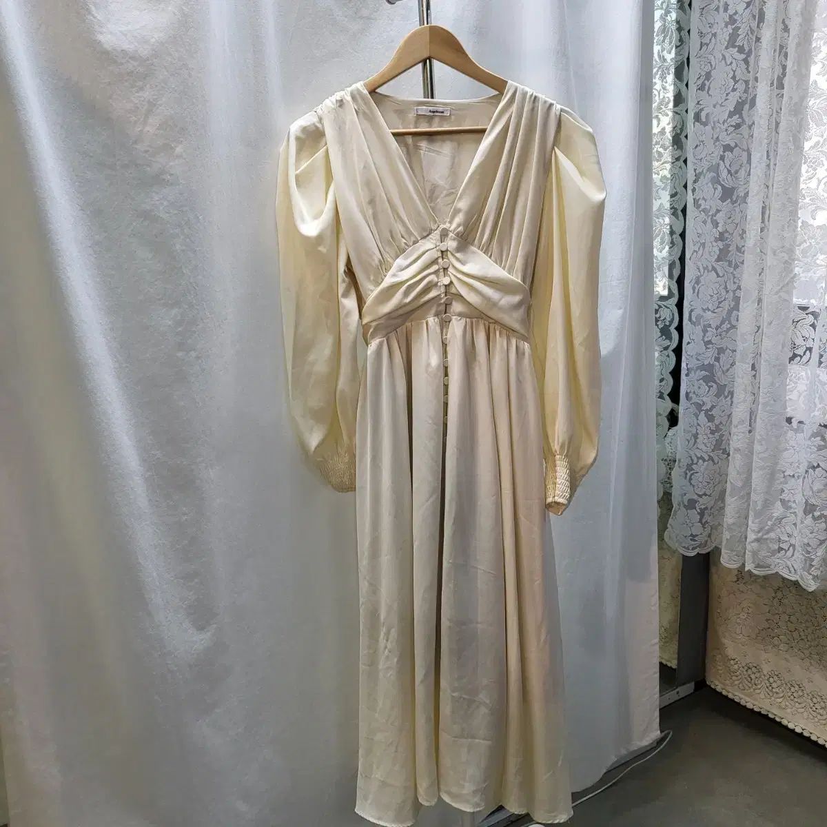 アングルルーム ドレス ONE PIECE