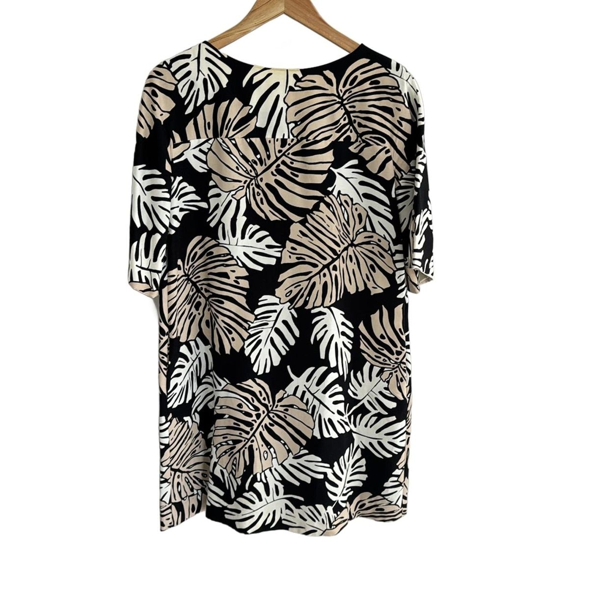 ADORE アドーア ワンピース サイズ38 M レディース - ライトイエロー×ネイビー×マルチ クルーネック 半袖 ひざ丈 花柄