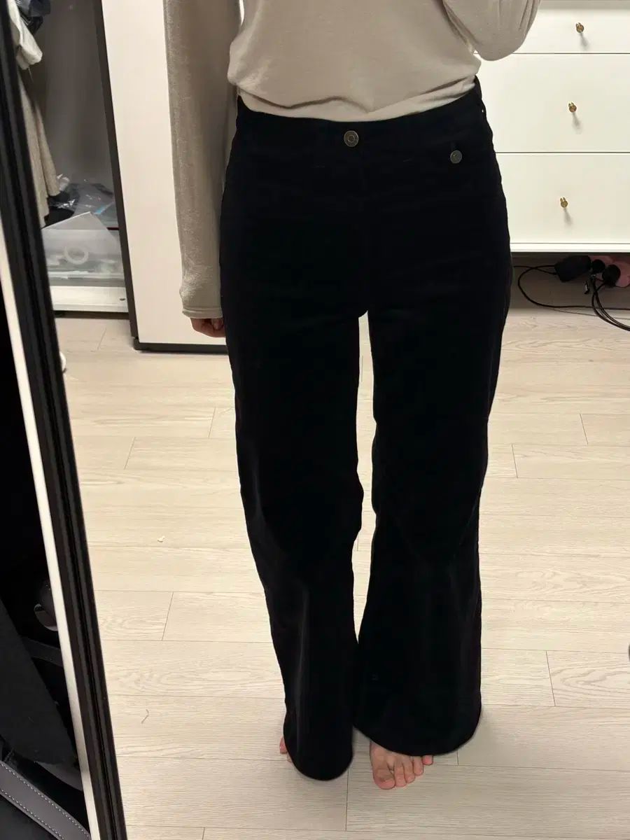 パンツ ブラック