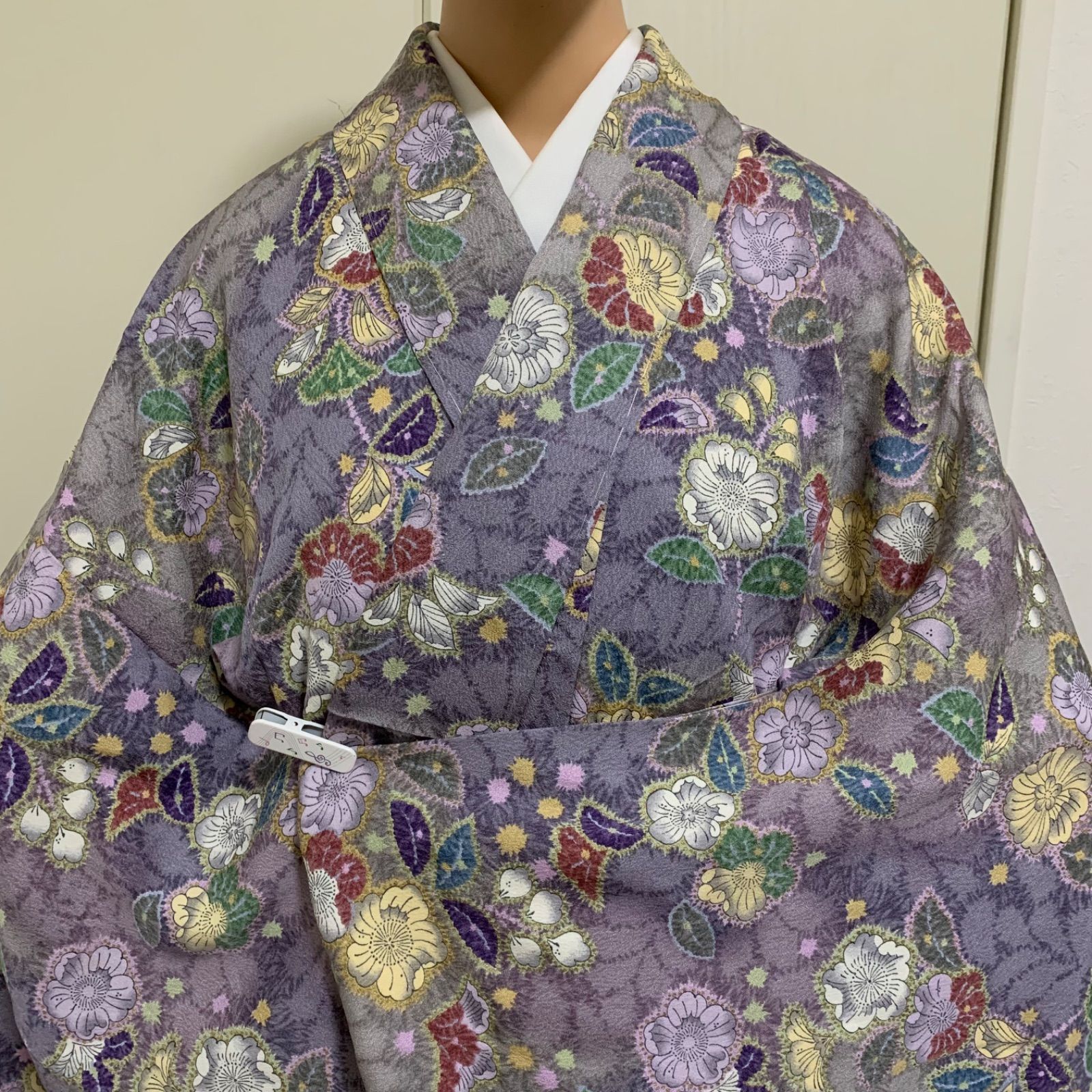 秋冬　しつけ付き　正絹　袷　着物　小紋　151cm　着物　紫　薄紫　アンティーク 秋冬 しつけ付き 正絹 袷 着物 小紋 151cm 着物 紫 薄紫 アンティーク