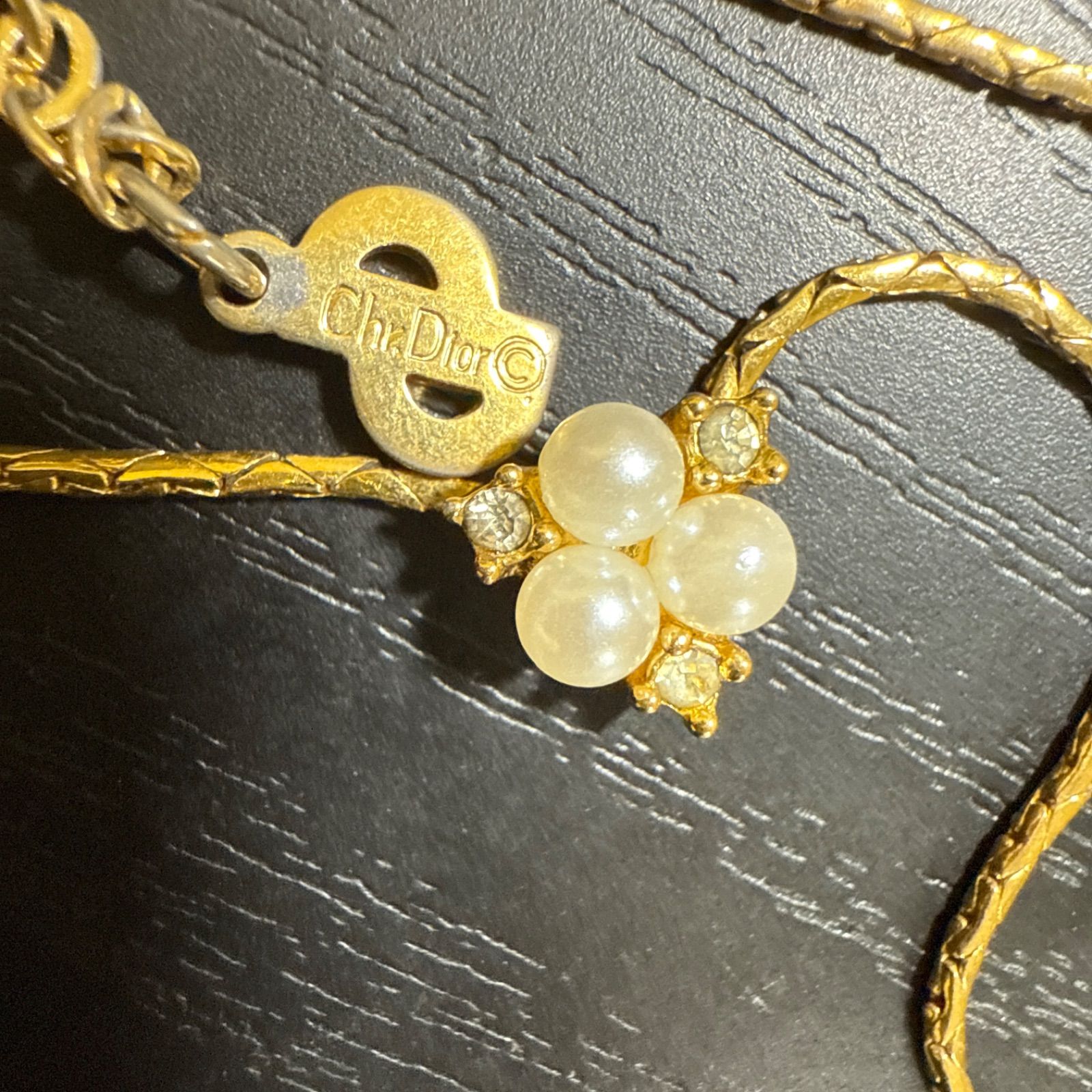 Christian Dior クリスチャンディオール ラインストーン付きフェイク