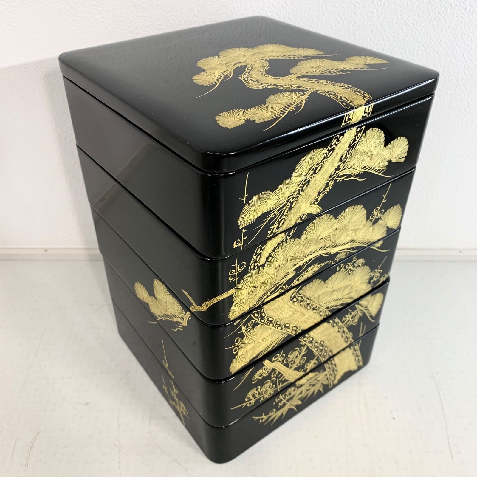 輪島塗 重箱 金蒔絵 松模様 5段 おせち