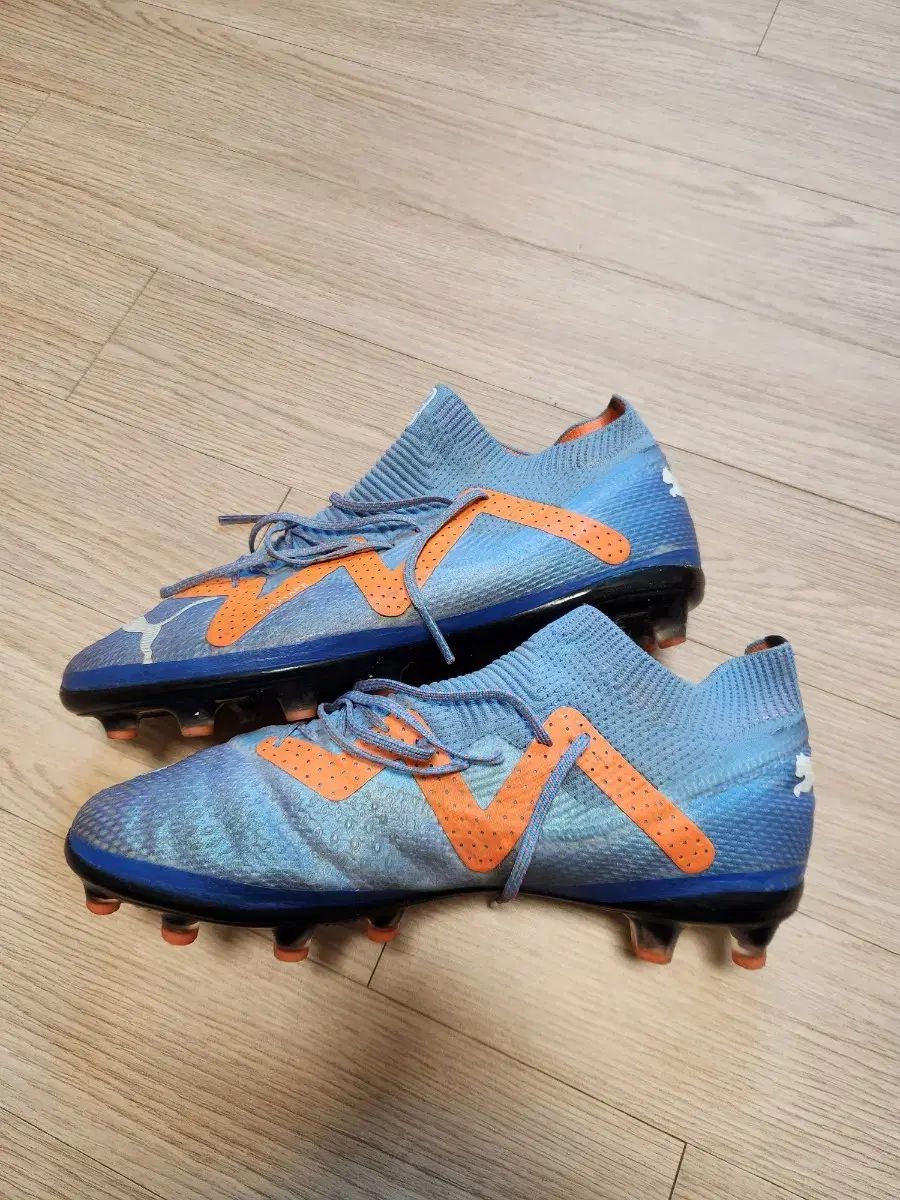 プーマ Hello Future ULTIMATE 最 選手用 サッカーシューズ 260サイズ