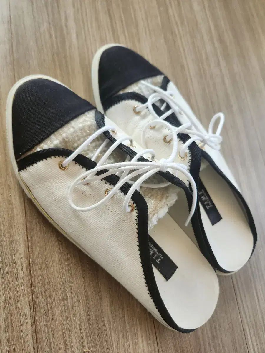 TIME 텍스처 블록 スニーカー ミュール