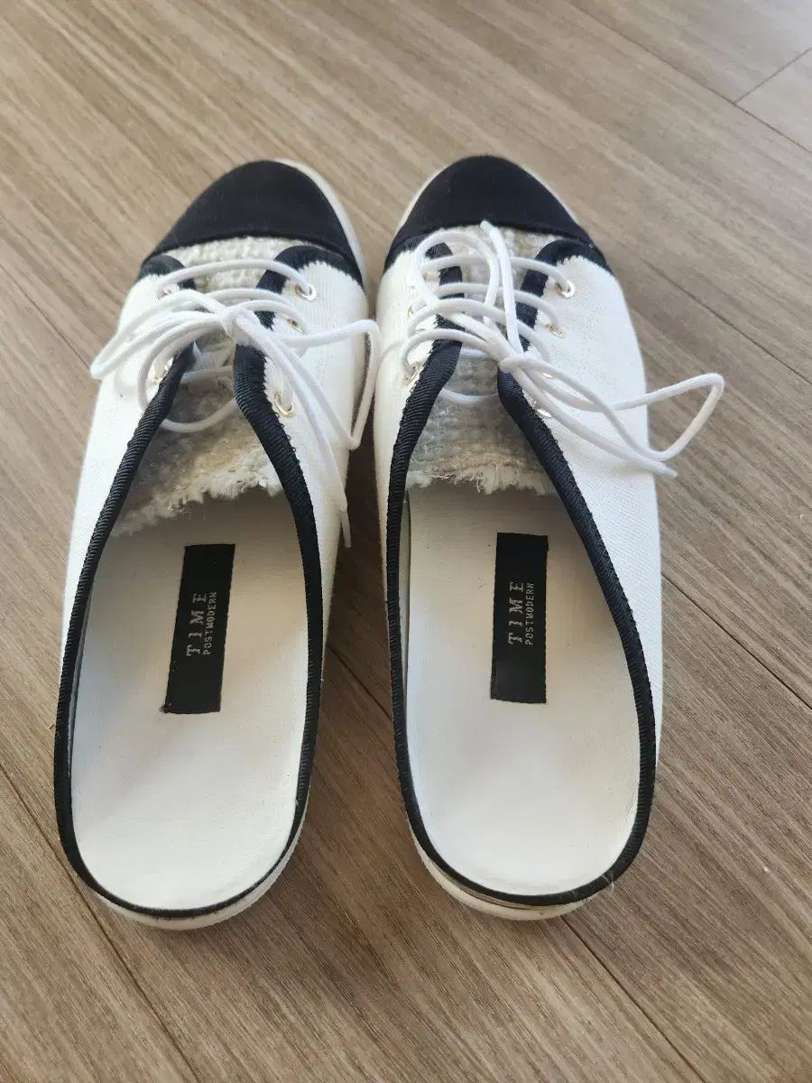 TIME 텍스처 블록 スニーカー ミュール