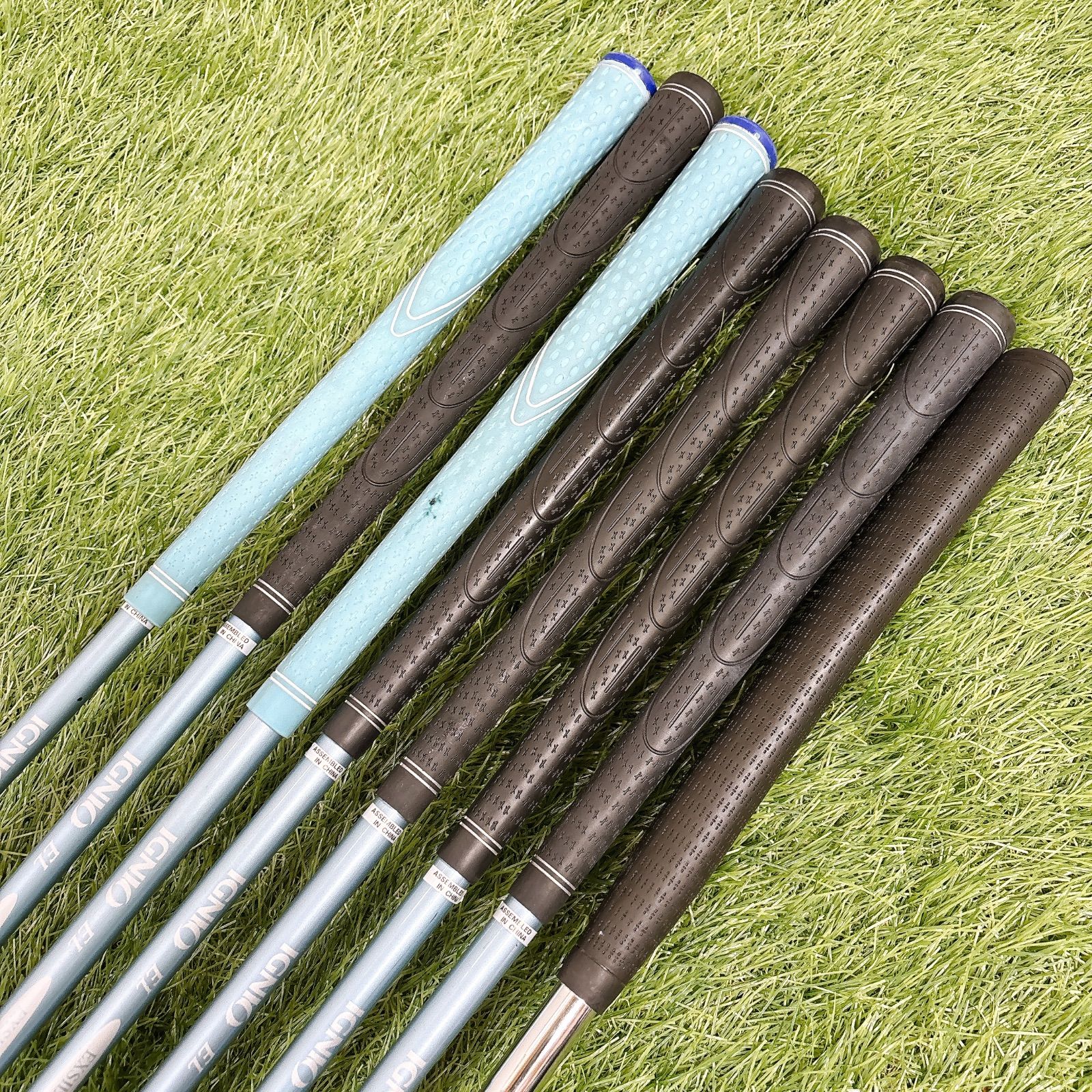 イグニオ レディースゴルフ 8本 ニューバランス キャディバッグ付き