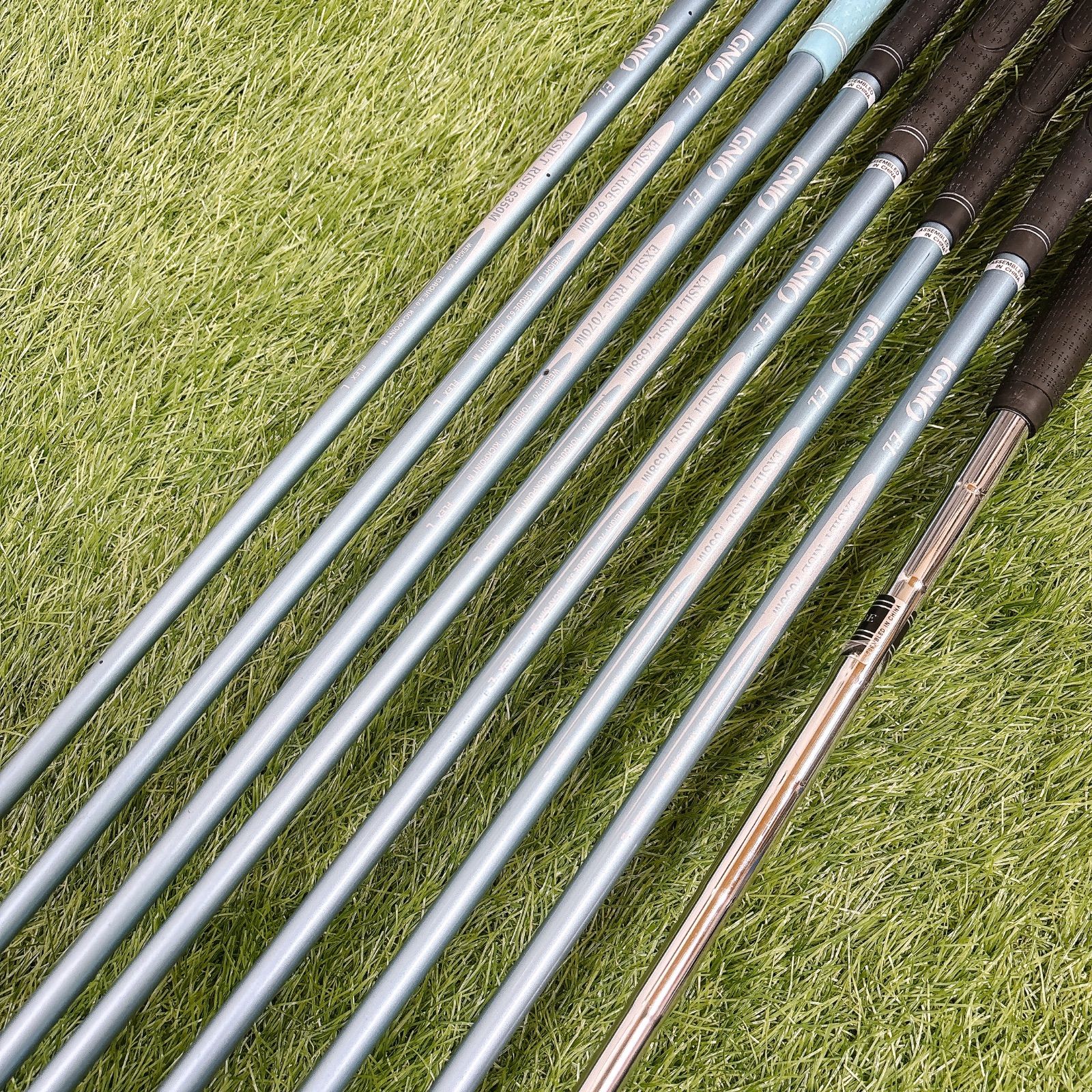 イグニオ レディースゴルフ 8本 ニューバランス キャディバッグ付き