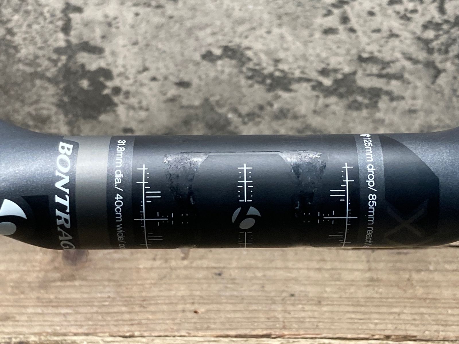 JK419 ボントレガー BONTRAGER XXX AERO カーボン ドロップハンドル Φ31.8 ブラケットC-C400mm レバー固定オーバートルクの為ジャンク