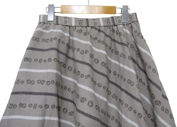 慈雨 ジウ JIU センソユニコ ロングスカート バルーン風デザイン ウエストゴム 和柄 グレーブラウン系 Lサイズ40 管理番号L29463SSS26-251104-50-3 990